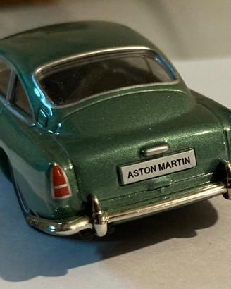 Aston Martin DB5 collezione De Agostini scala 1/43