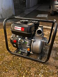 Moto pompa con manichetta