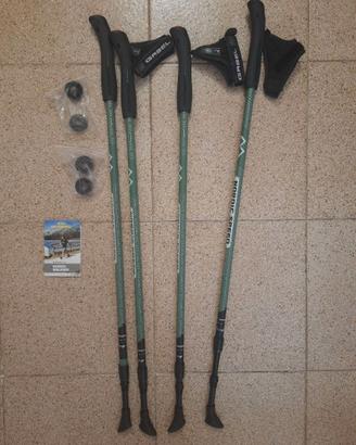 Due paia di bastoni trekking Nordic walking