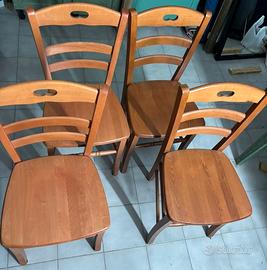 Set di 4 sedie in legno