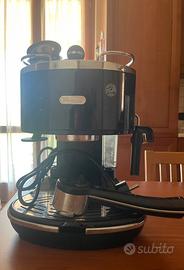 macchina del caffè Delonghi