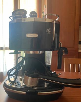 macchina del caffè Delonghi