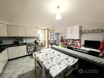 MONOLOCALE A PORTICI