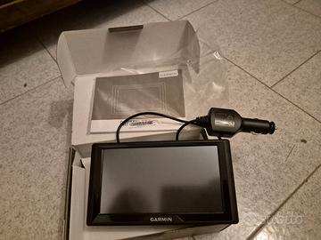 navigatore garmin drive 61