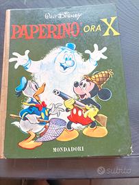libro dal titolo "Paperino ora X"