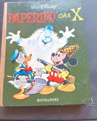 libro dal titolo "Paperino ora X"