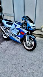 Suzuki gsxr 600