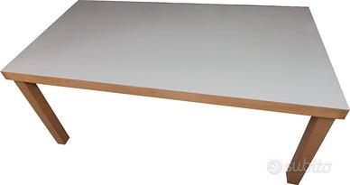 Tavolo da cucina in legno 180x90 80h come nuovo