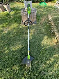 Decespugliatore a batteria Greenworks