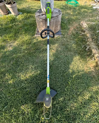 Decespugliatore a batteria Greenworks