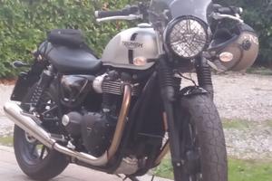 Triumph Street Twin 900 anche permuta