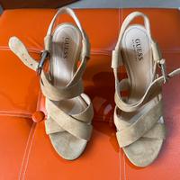 Sandali di camoscio beige Guess by Marciano