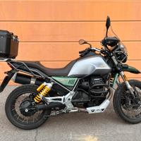 Moto Guzzi V85TT Centenario