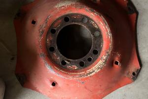 Flange Ruote trattore agricolo