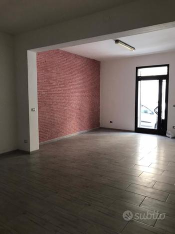 Locale commerciale zona borgata [Rif: RIA-6]