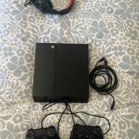 PS4 500GB + 5 giochi + 2 controller + cuffie Trust