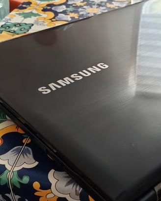 Samsung ATIV Book 2 (NP270E5E) - 8GB