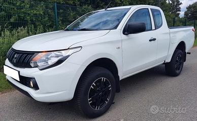 Mitsubishi L200 2.4 DI-D/154CV Club Cab Invite Plu