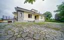 villa-indipendente-ristrutturata-in-classe-c-con-v