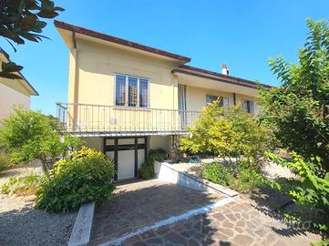 BIFAMILIARE A RODIGO