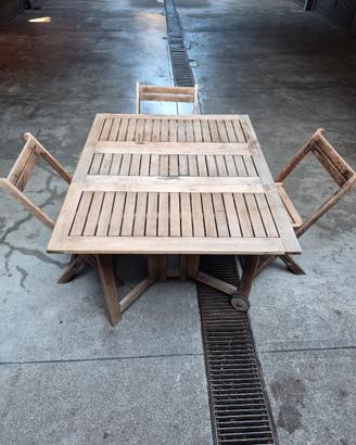 Tavolo pieghevole da esterno in legno 90x110cm