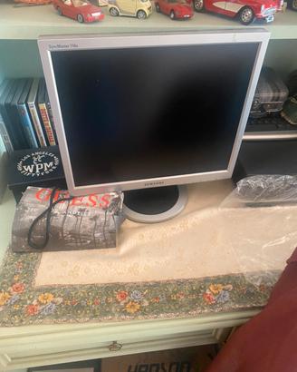 Monitor