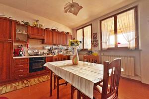 4 LOCALI A GUALDO TADINO