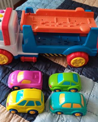 Camion bisarca con automobili