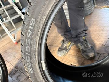 Gomme NOKIAN SNOWPROOF 1  225/40 R19 255/35 R19