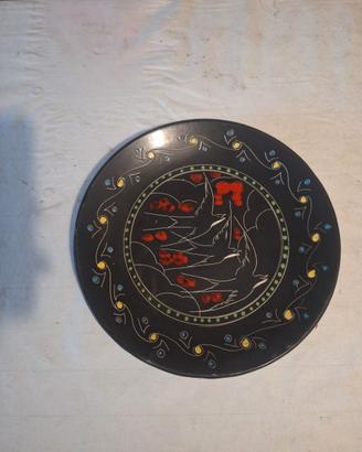 piatto in ceramica dipinto a mano