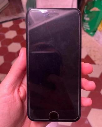 IPhone 7 con scatola - Da riparare / Ricambi