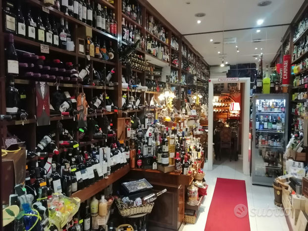 Enoteca con cantina