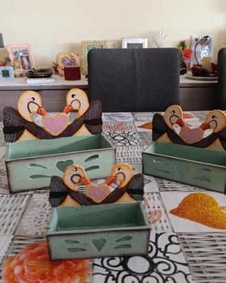 SCATOLINE IN LEGNO CON PAPERE