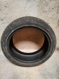 225/45R18