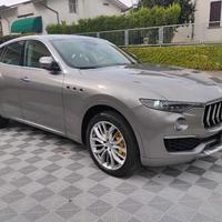 Maserati Levante 3.0 V6 Granlusso 275cv auto my20