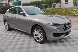 Maserati Levante 3.0 V6 Granlusso 275cv auto my20