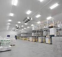 Capannone con grande cella frigo