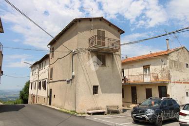 3 LOCALI A POGGIO MIRTETO