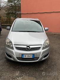 Opel zafira b 1800 gpl cosmo tech pronta