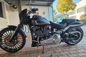 Harley Breakout 117