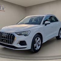 AUDI Q3 35 TDI S tronic Business Advanced
