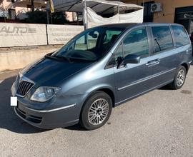 Lancia Phedra 2.2 MJT Platino