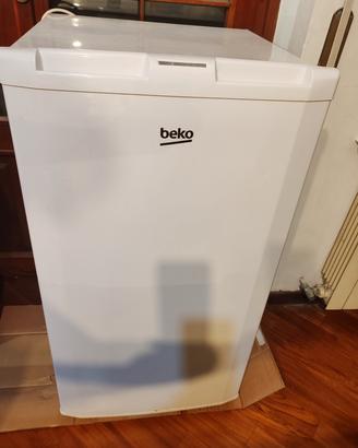 Beko Congelatore a Cassetti Verticale 117 L - A+