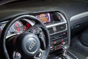 Audi 4a b8