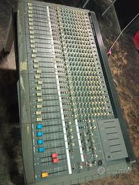 Mixer Phonic 24 canali