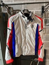 Giacche, stivali e guanti moto