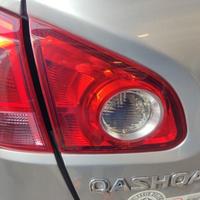 Fanale post sx int NISSAN QASHQAI del 2009