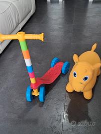 monopattino e cavallino 