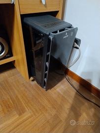 Potente PC desktop assemblato 