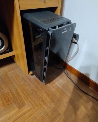 Potente PC desktop assemblato 